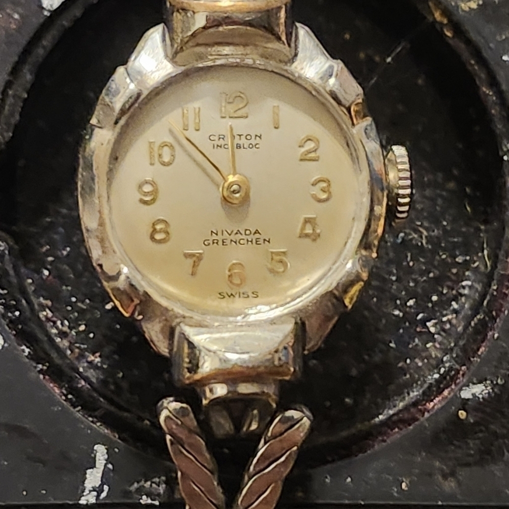 Rare Vintage Croton Incabloc Nivada Grenchen women's watch 1920s or 30s
